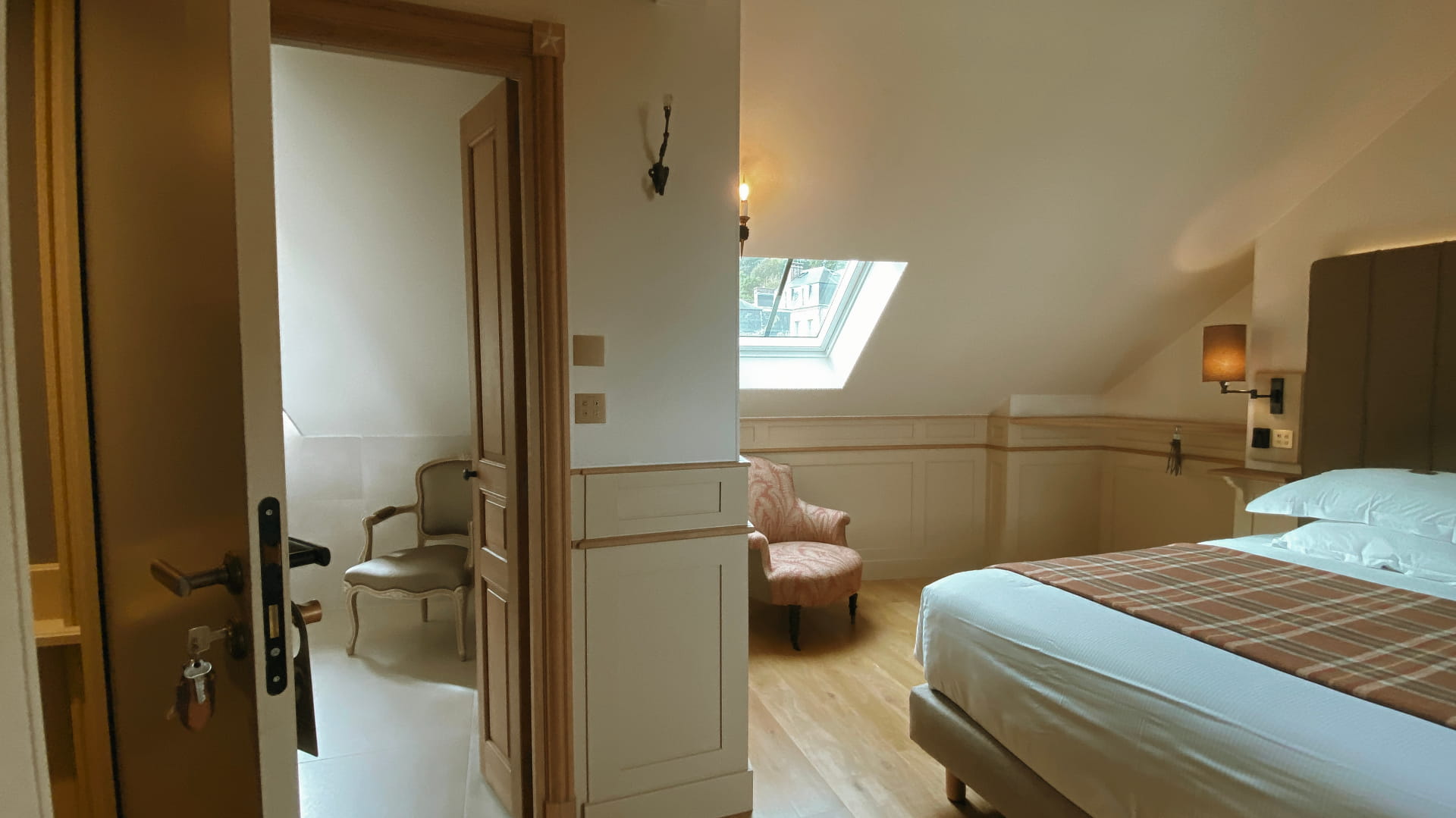 Estuaire%20Room%20w:a%203%20edit